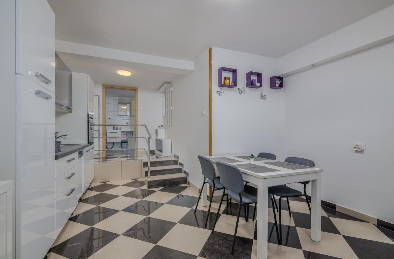 Apartments D Krk Town Extérieur photo